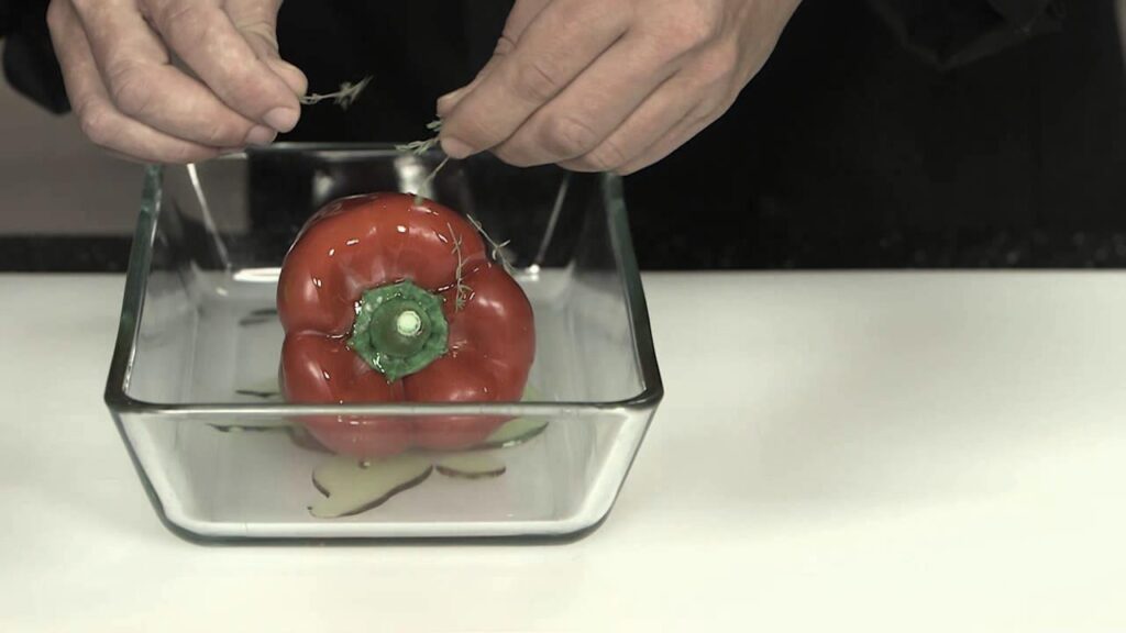 Guide étape par étape pour peler un poivron Meilleures techniques et astuces Blanche Cuisine